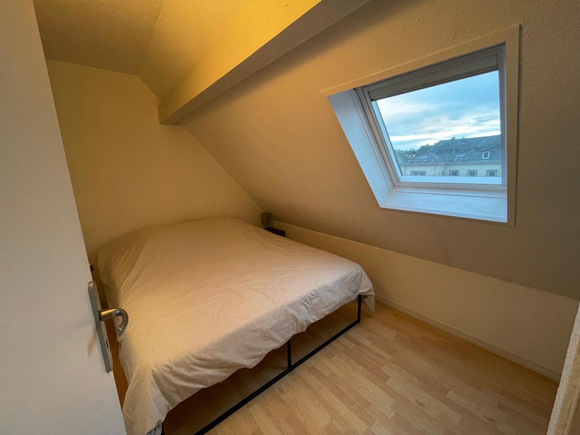 Fathala - Appartement Lumineux En Dernier Etage - Face A La Gare Routiere Sarrebourg Bagian luar foto